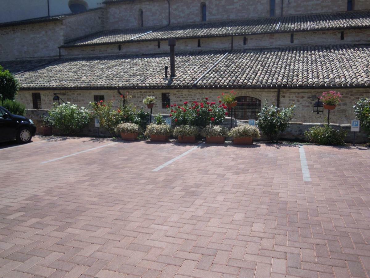 Il Turrione "App. Santa Chiara" Apartment Assisi Luaran gambar